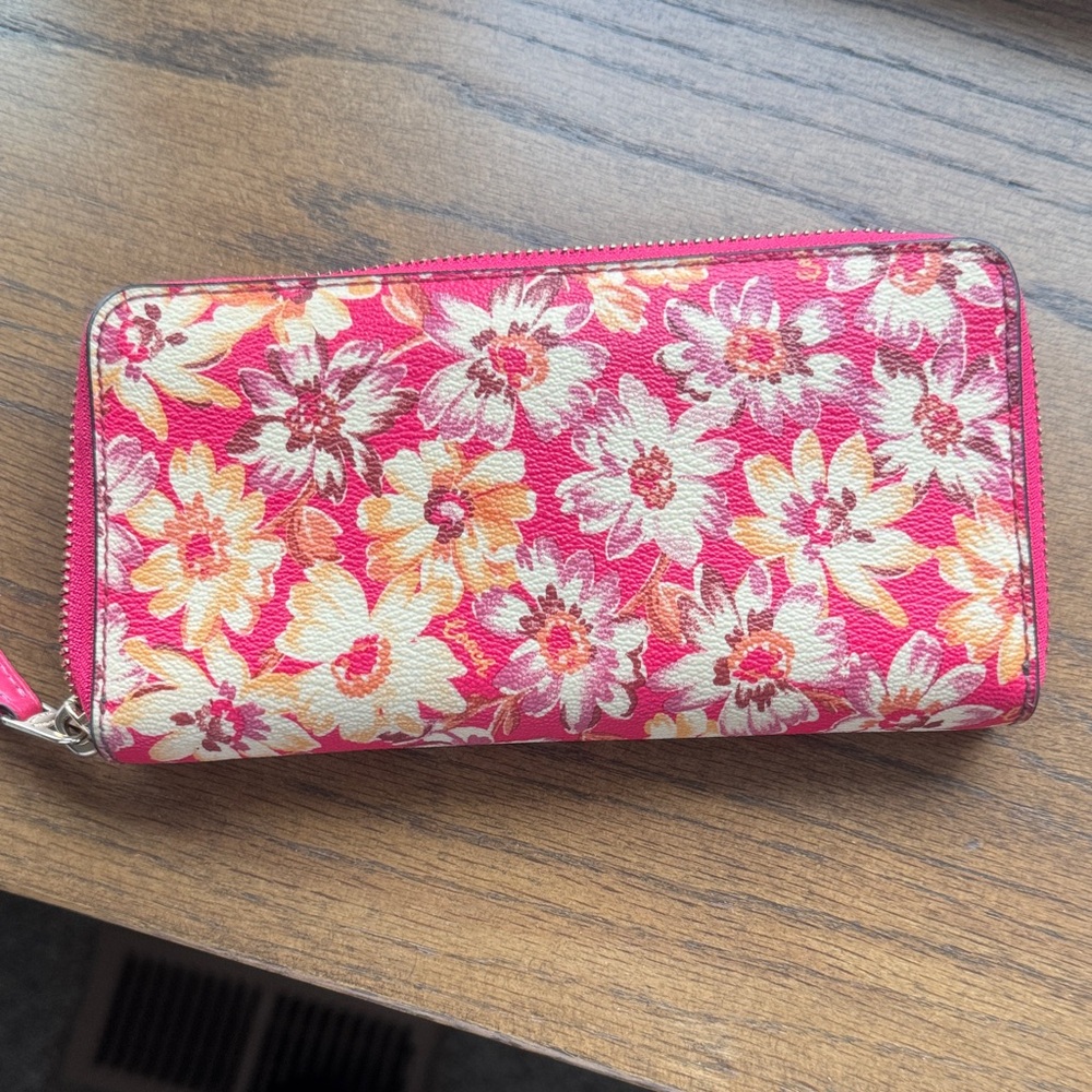 Coach Pink Floral Wallet - Picture 3 of 3